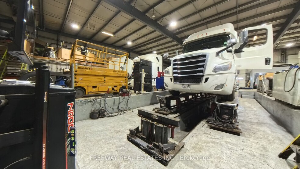 More Photos Of 35 Sharp Rd, Brantford Warehouse For Sale