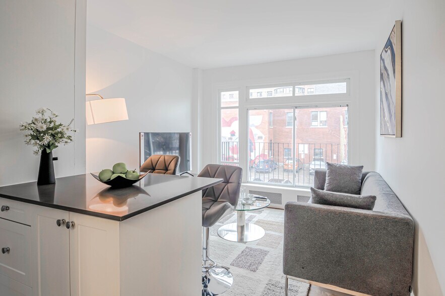 More Photos Of 105 Rue Milton, Montréal Apartments For Sale