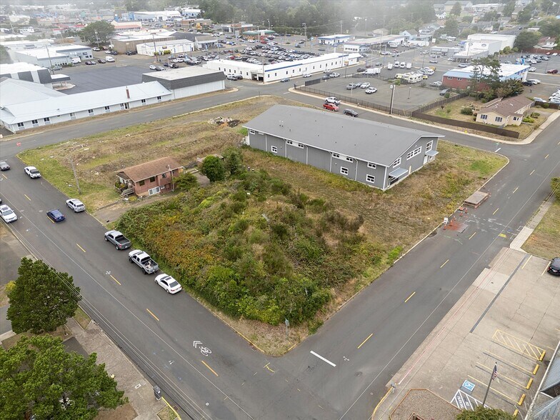 More Photos Of 1025 NW Grove st, Newport Industrial For Sale