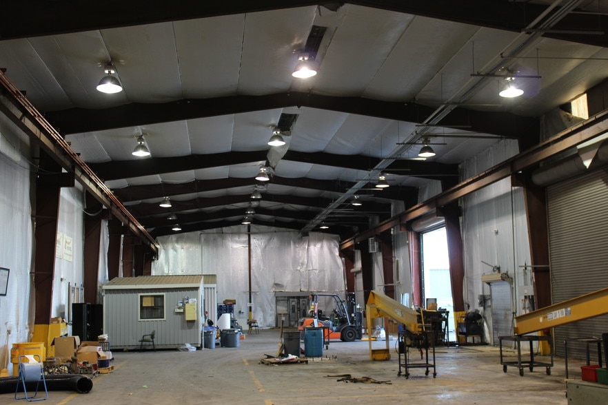 More Photos Of 118 Thruway Park Rd, Broussard Industrial For Sale