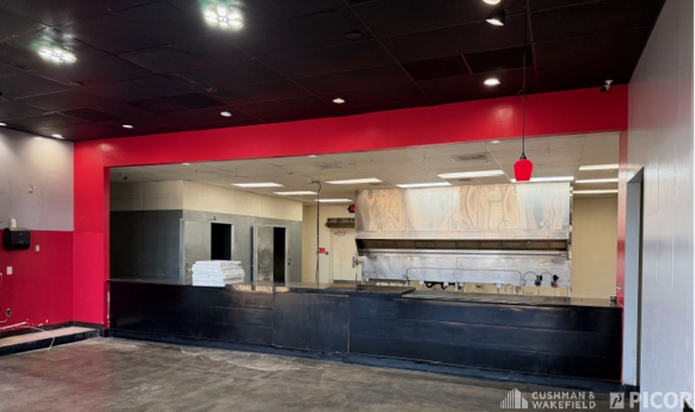 More Photos Of 2712 E 22nd St, Tucson Restaurant For Lease