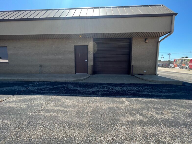 More Photos Of 103 E Gary Blvd, Clinton Medical For Sale