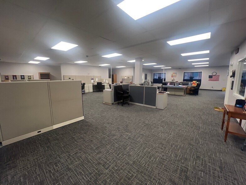 More Photos Of 123 1st St SE, Mason City Office For Lease