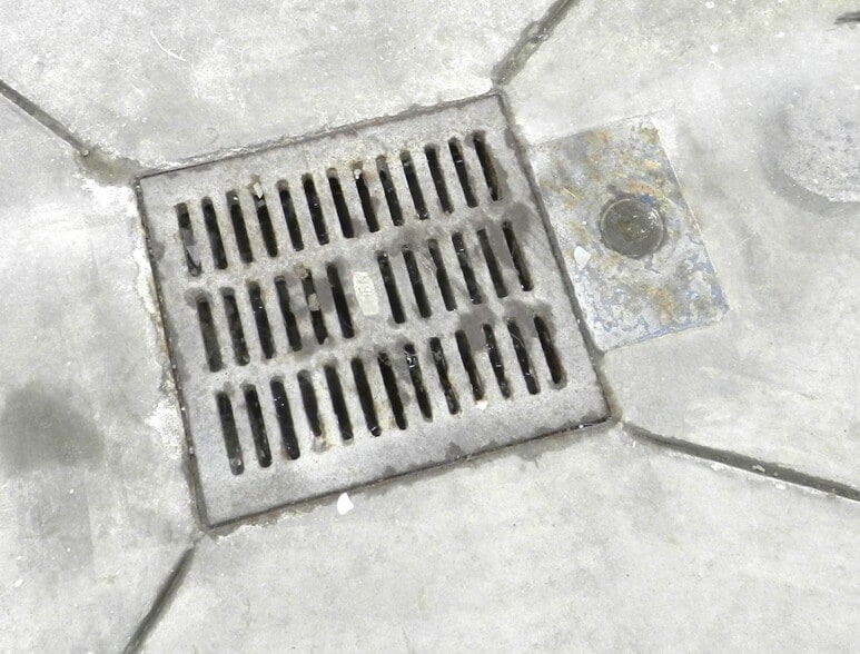 More Photos Of 3045 Aerotech Pky, Montrose Warehouse For Lease