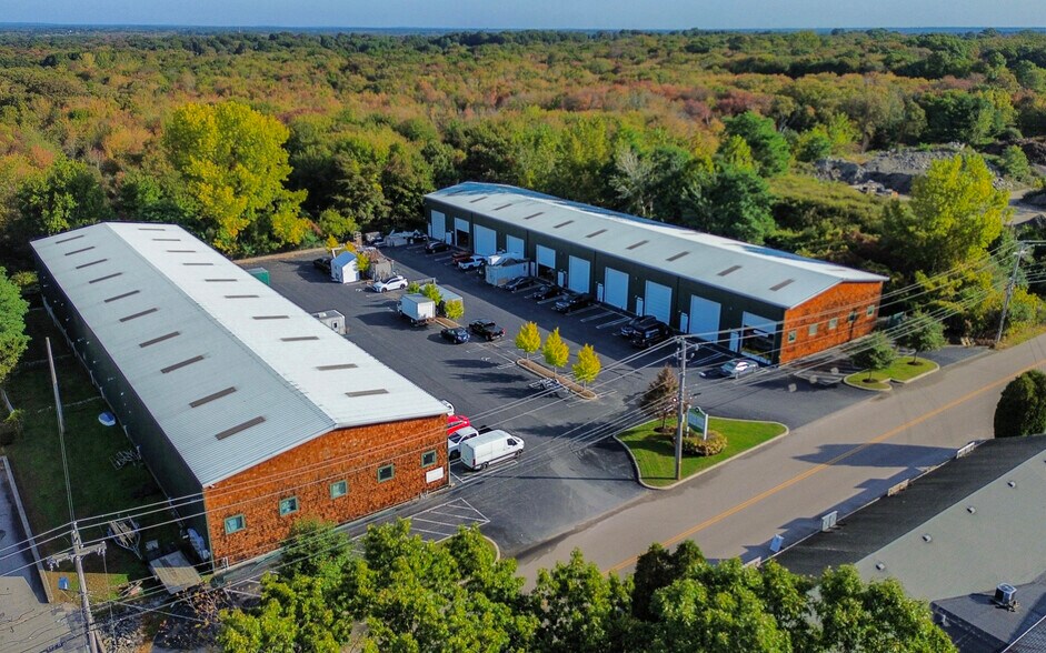 More Photos Of 75 Tupelo St, Bristol Manufacturing For Sale