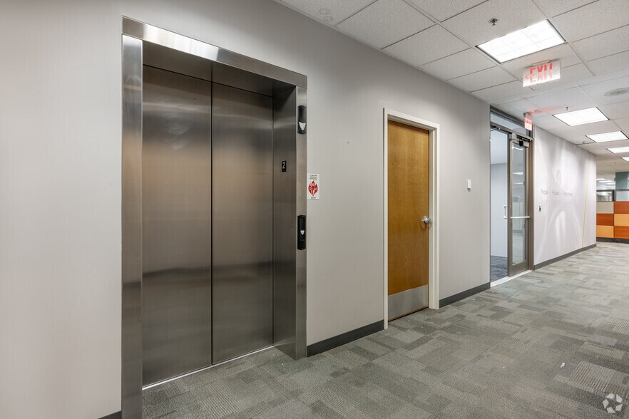 More Photos Of 4640 Trueman Blvd, Hilliard Office For Lease