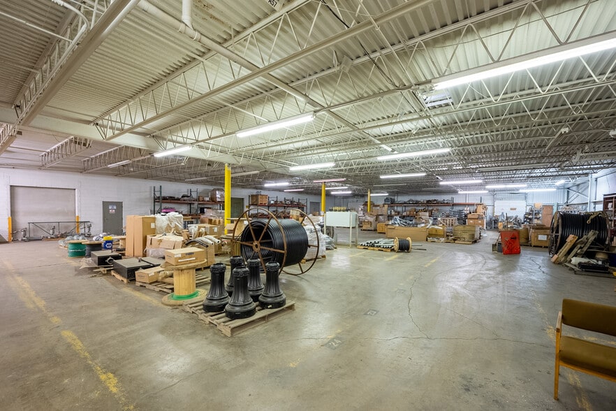 More Photos Of 701 Kaderly Dr, Columbus Warehouse For Sale