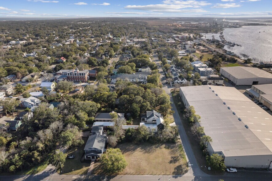 More Photos Of 332 N 3rd St, Fernandina Beach Land For Sale