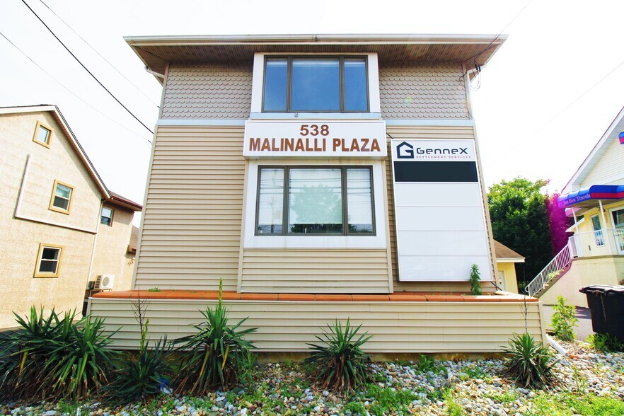 More Photos Of 538 Street Rd, Southampton Office For Lease