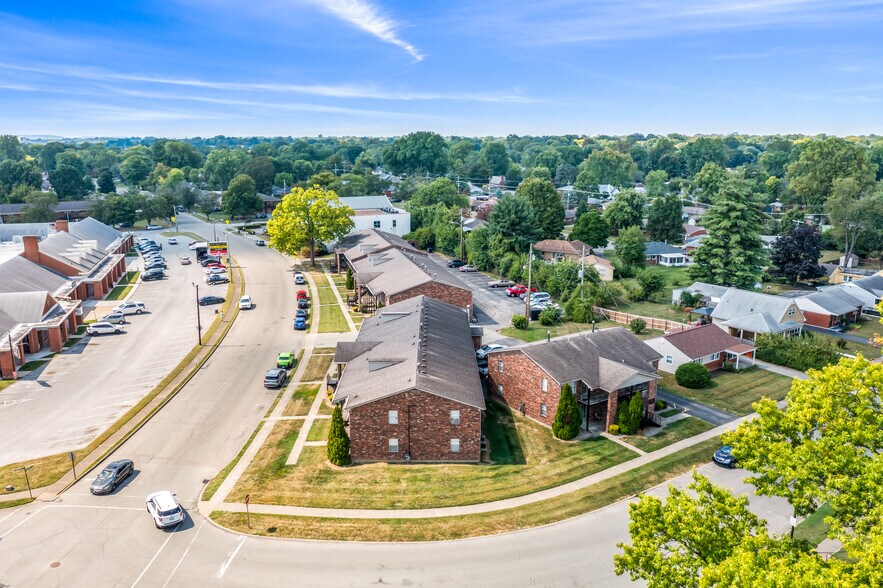 More Photos Of 3146 Commander Dr, Louisville Apartments For Sale