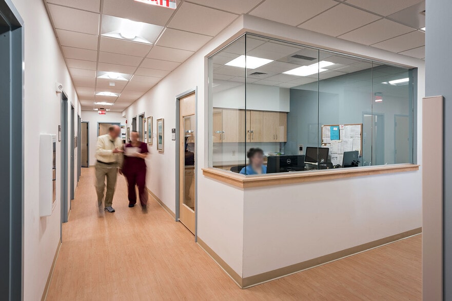 More Photos Of 33 Edgerton Dr, North Falmouth Medical For Sale