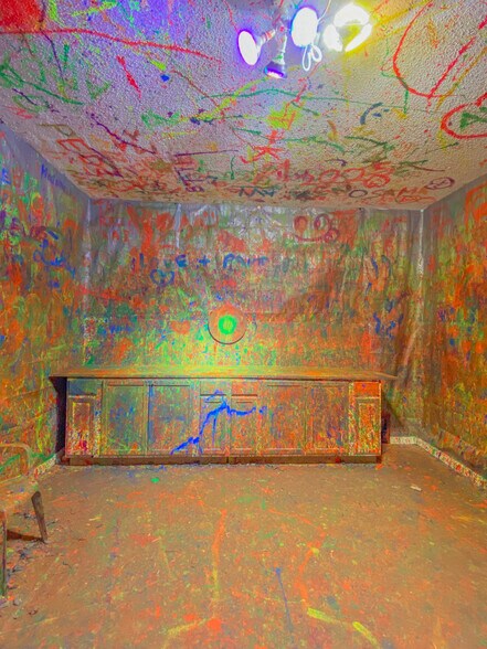 More Photos Of 142 W 5th Ave, Denver Office For Sale