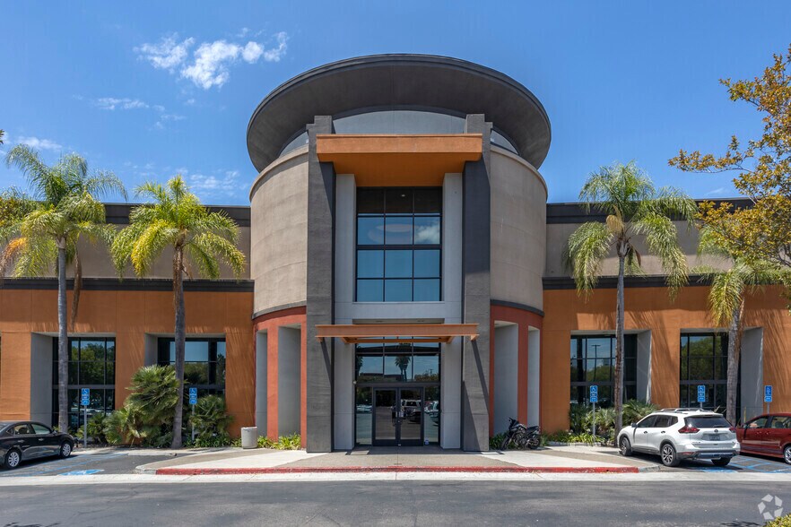 More Photos Of 4840 Shawline St, San Diego Unknown For Lease