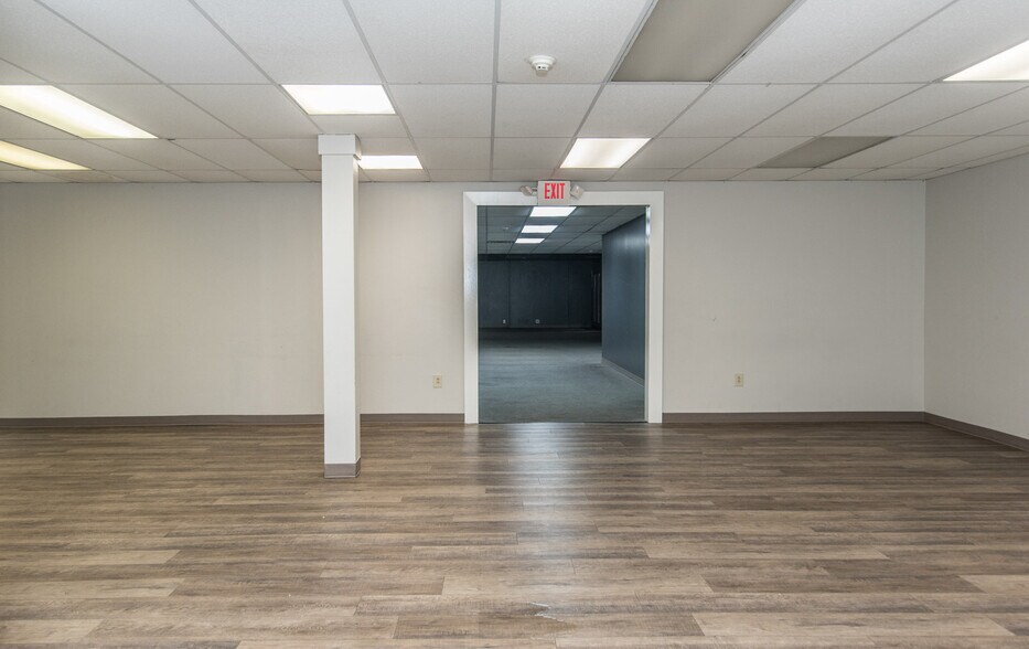 More Photos Of 6044-6052 Castor Ave, Philadelphia Medical For Sale