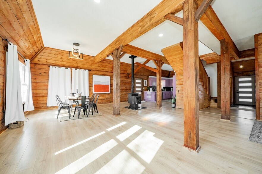 More Photos Of 691 Bear Rd, Van Alstyne Specialty For Sale