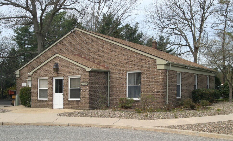 More Photos Of 56 Schoolhouse Rd, Whiting Medical For Sale