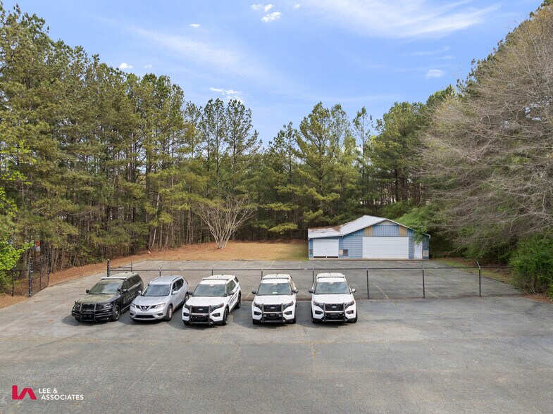More Photos Of 885 Cripple Creek Dr, Lawrenceville Warehouse For Lease