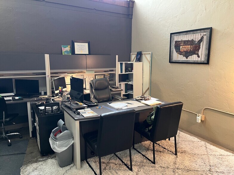 More Photos Of 200-202 W Main St, Turlock Storefront Retail Office For Lease