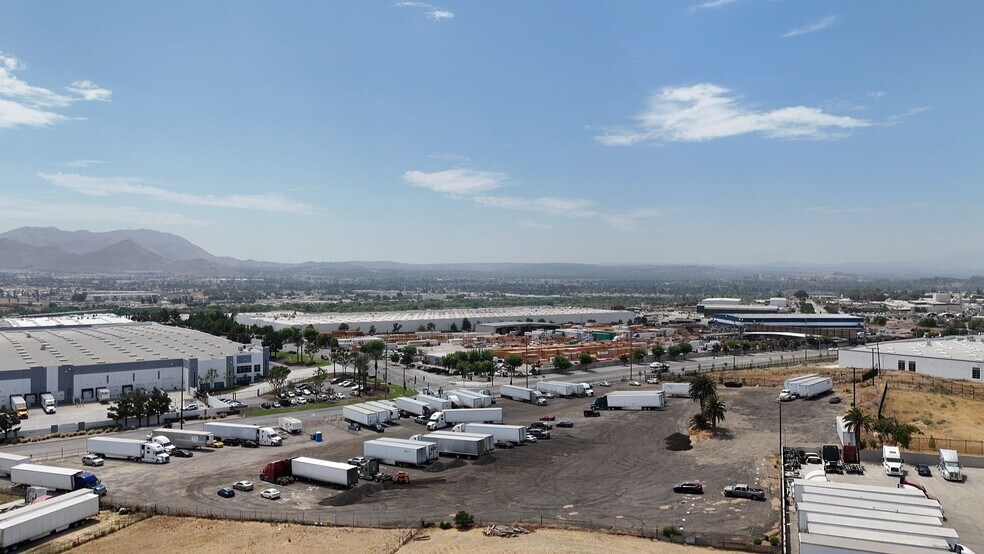 More Photos Of 815 Agua Mansa Rd, Bloomington Land For Sale