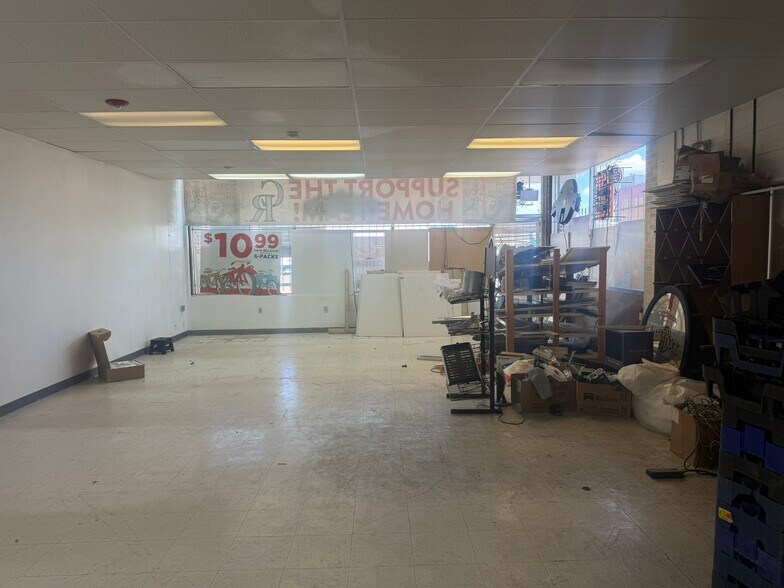 More Photos Of 1460 Carr St, Lakewood Freestanding For Lease