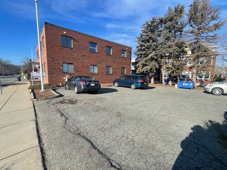 More Photos Of 93 Concord Ave, Belmont Medical For Lease