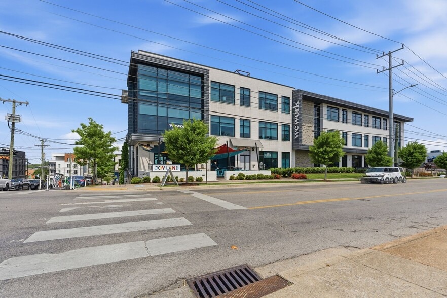More Photos Of 823 Woodland St, Nashville Freestanding For Lease