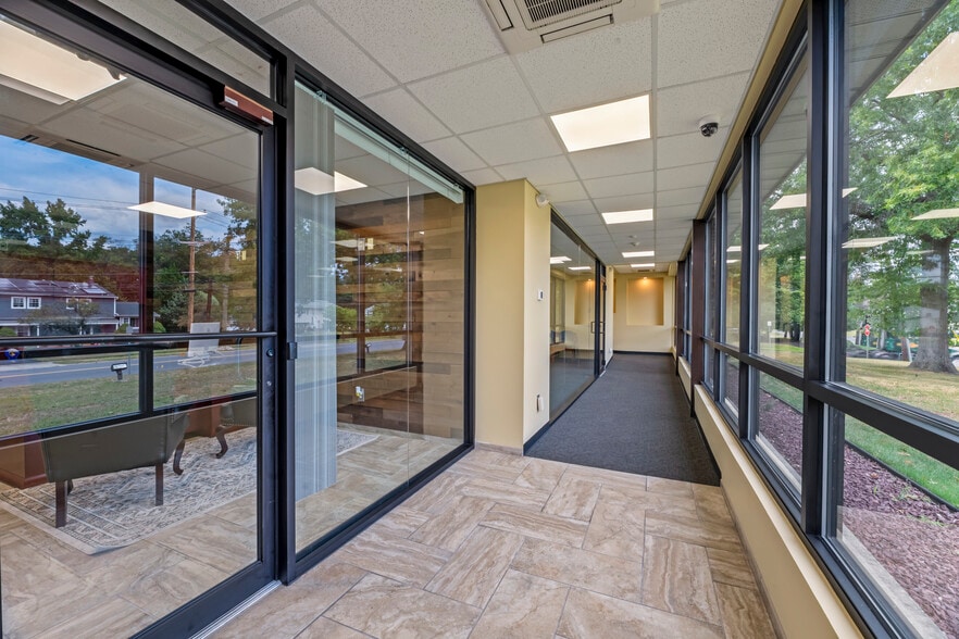 More Photos Of 154 Tices Ln, East Brunswick Manufacturing For Sale