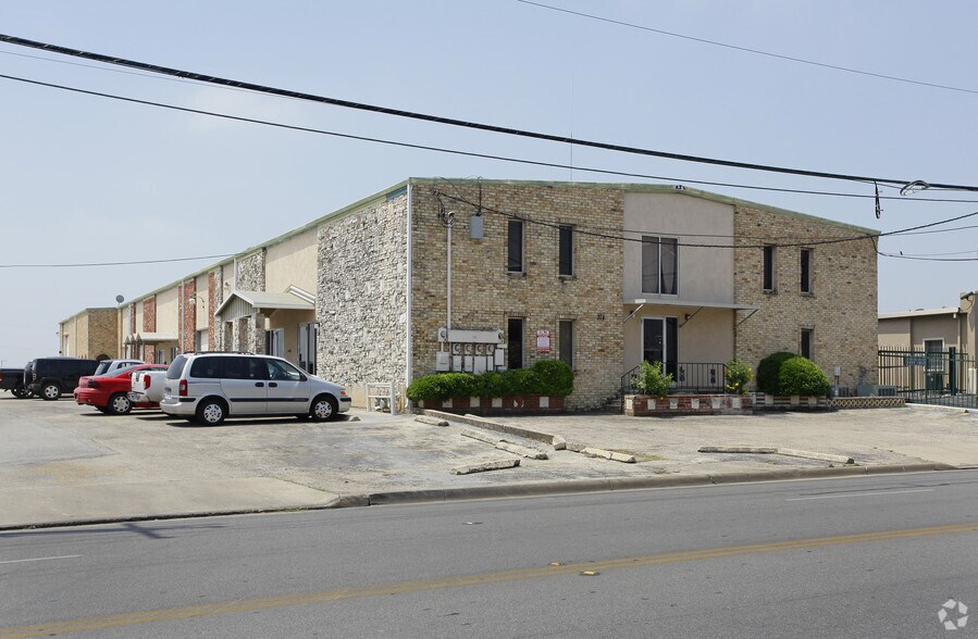 Primary Photo Of , San Antonio Flex For Sale