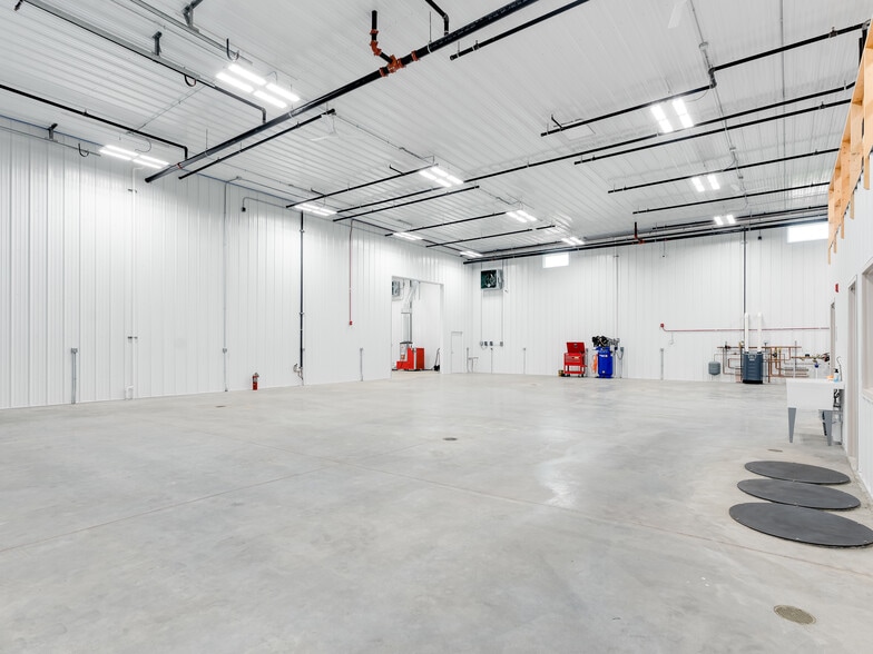 More Photos Of 26336 S Heritage Dr, Elwood Warehouse For Sale