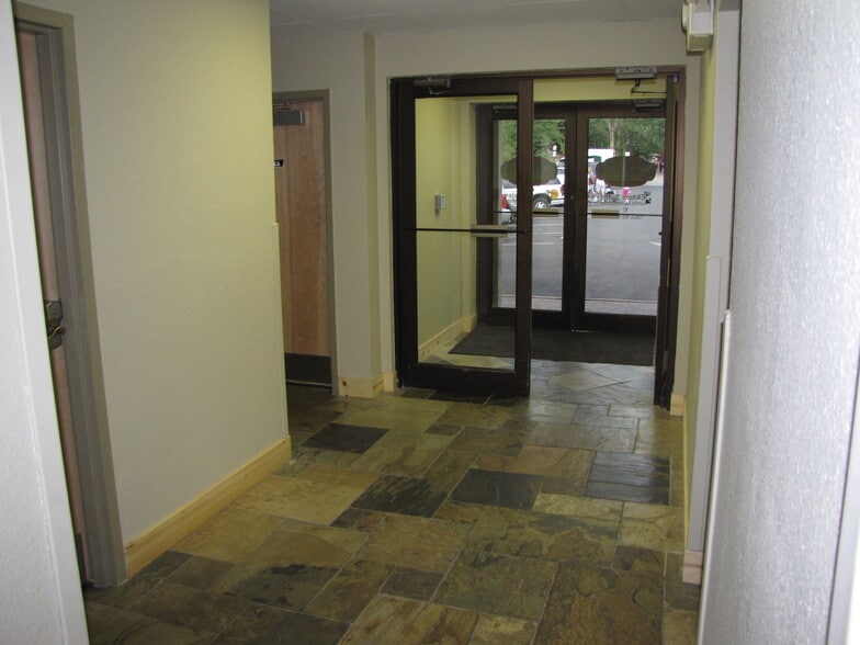 More Photos Of 210-222 E Elkhorn Ave, Estes Park Storefront Retail Residential For Lease