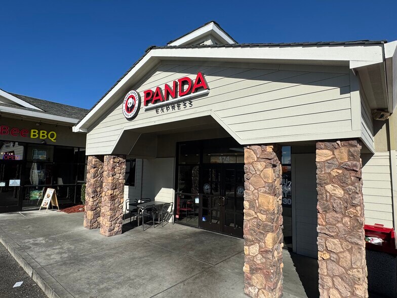 More Photos Of 6560 Hembree Ln, Windsor Freestanding For Sale