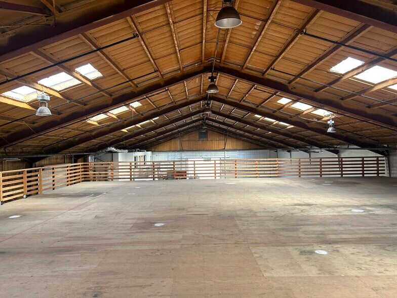 More Photos Of 347 Locust St, Watsonville Warehouse For Sale