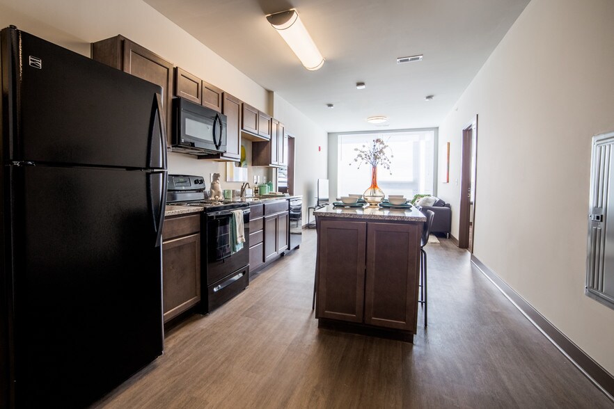 More Photos Of 649 Cherry St, Terre Haute Apartments For Lease