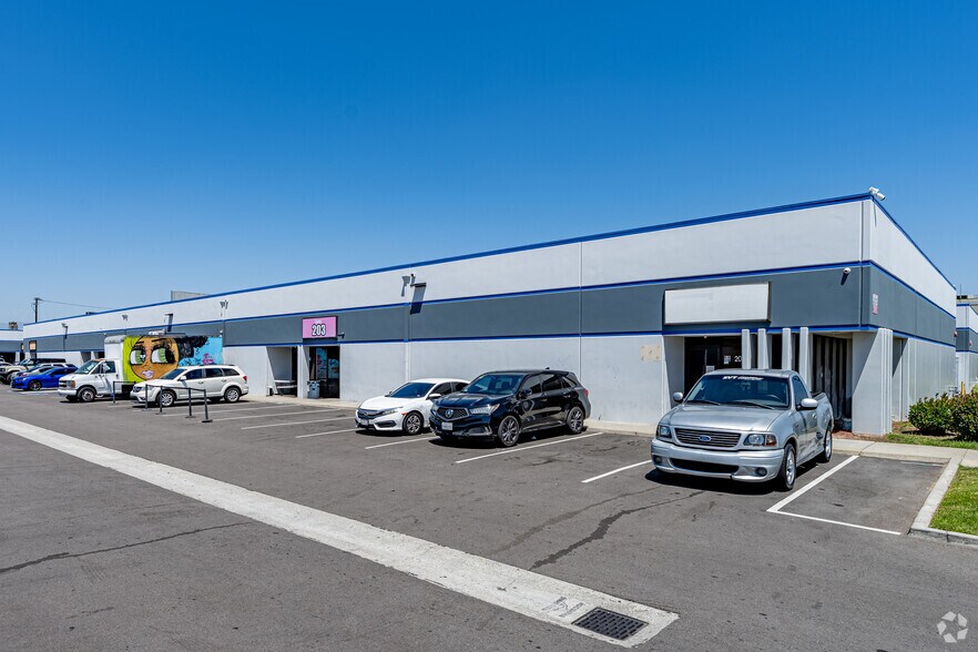 Primary Photo Of 4901 Patata St, Cudahy Unknown For Lease