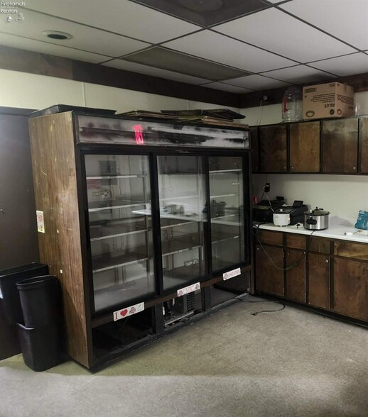 More Photos Of 3096 State Route 99 S, Willard General Retail For Sale