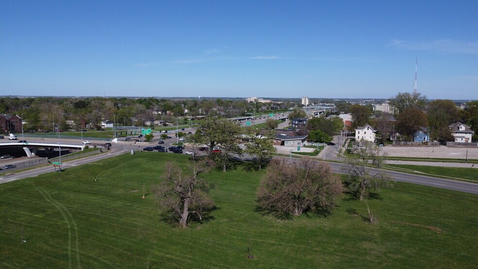 More Photos Of 945 19th St, Des Moines Medical For Sale