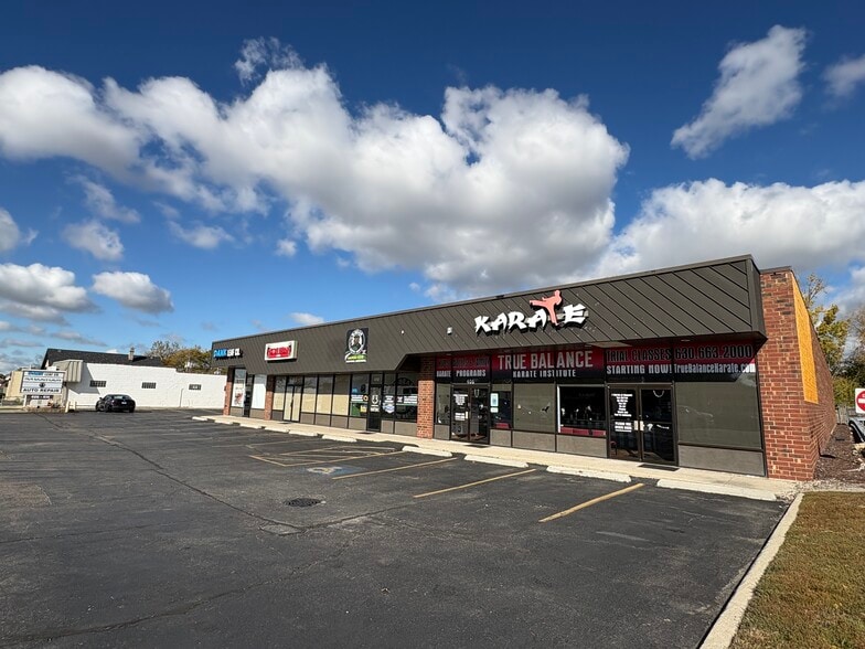 Primary Photo Of 406-414 W Ogden Ave, Downers Grove General Retail For Sale
