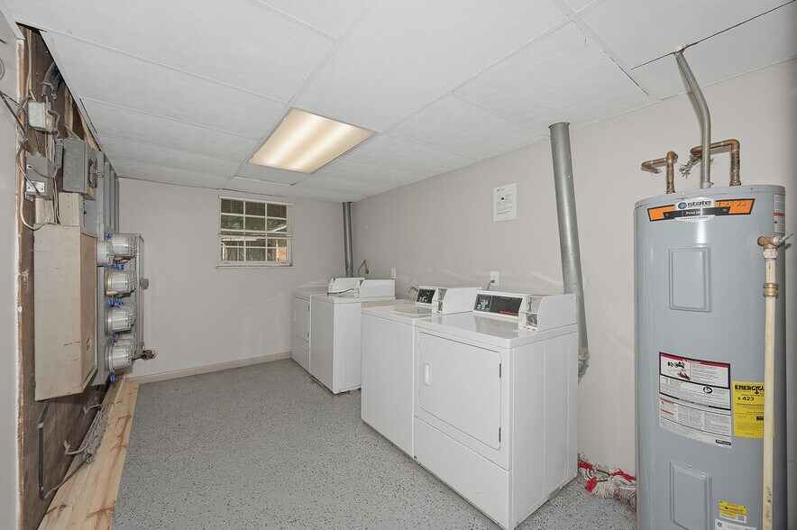 More Photos Of 3935-3939 Wilma Ct, Cincinnati Apartments For Sale