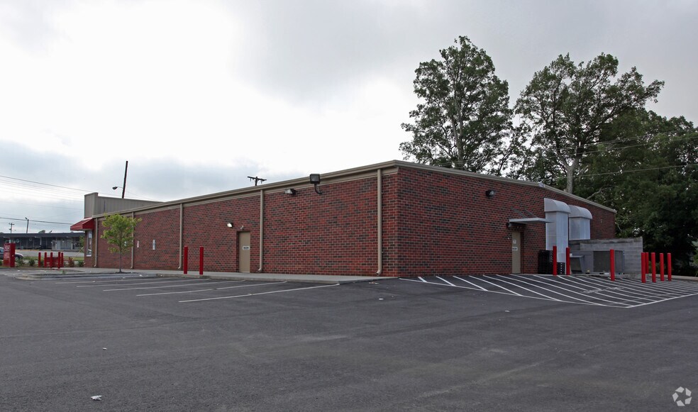 More Photos Of 4404 Old Rural Hall Rd, Winston-Salem Freestanding For Lease