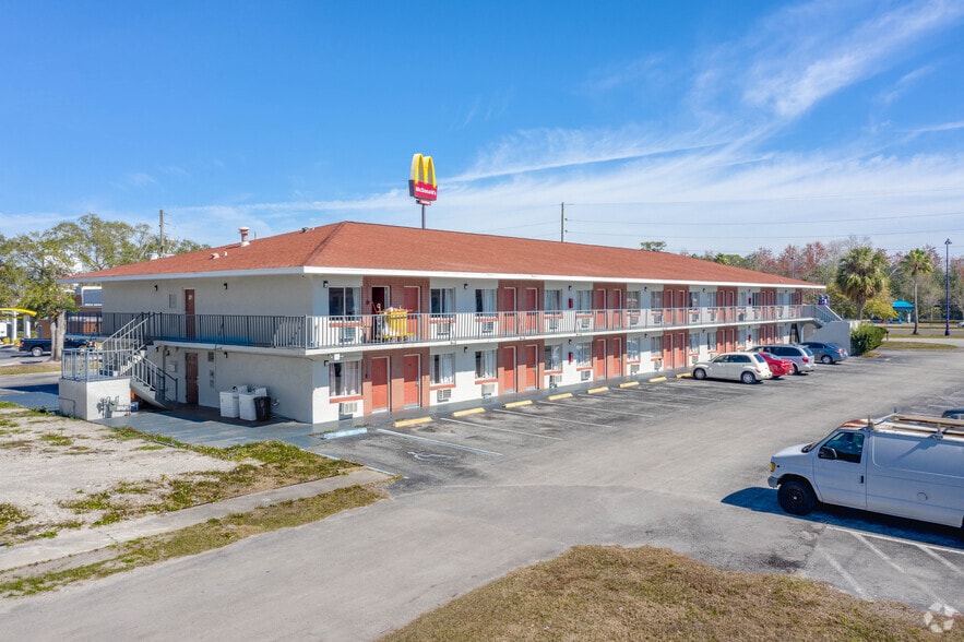 More Photos Of 4700 W Irlo Bronson Memorial Hwy, Kissimmee Hotel For Sale
