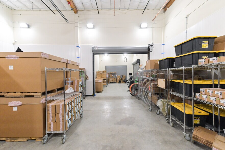 More Photos Of 414-420 Lesser St, Oakland Warehouse For Sale