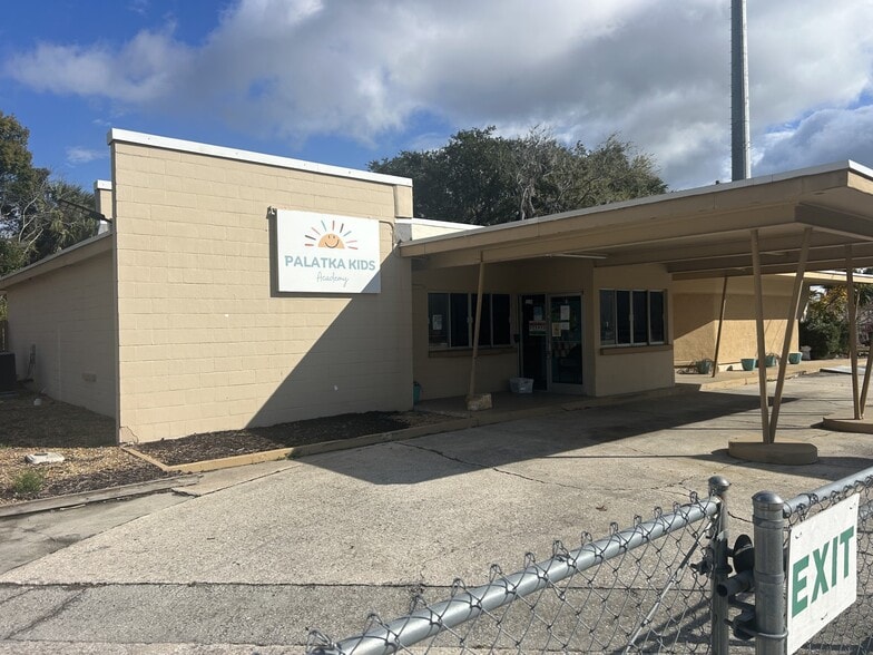 More Photos Of 1210 Saint Johns Ave, Palatka Office For Sale