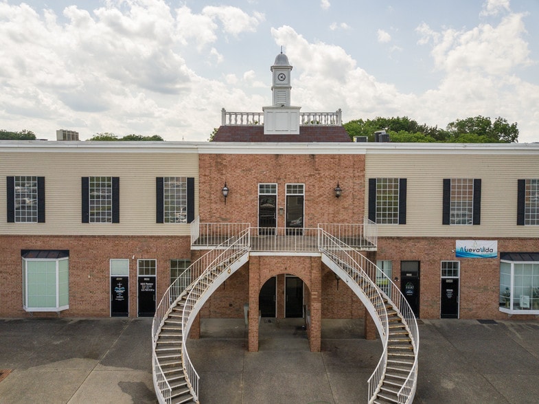 More Photos Of 1370 Hazelwood Dr, Smyrna Unknown For Lease