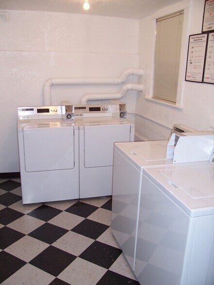 More Photos Of 16 SW Porter St, Portland Apartments For Sale