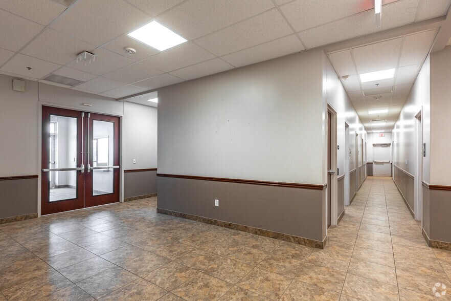 More Photos Of 8620 TX-191, Odessa Warehouse For Sale