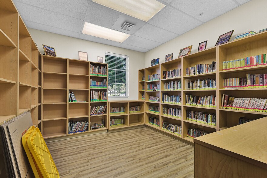 More Photos Of 1400 N Park Ln, Eagle Schools For Sale