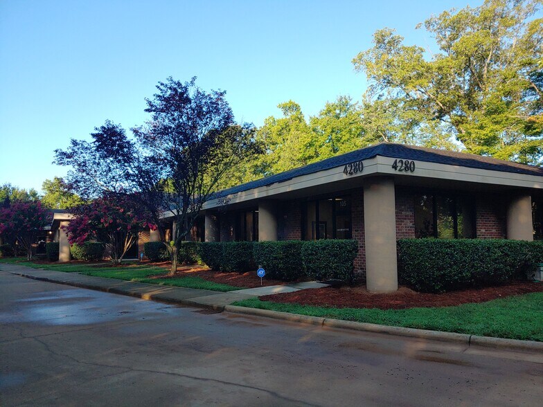 More Photos Of 4280 Piedmont Pky, Greensboro Office For Lease