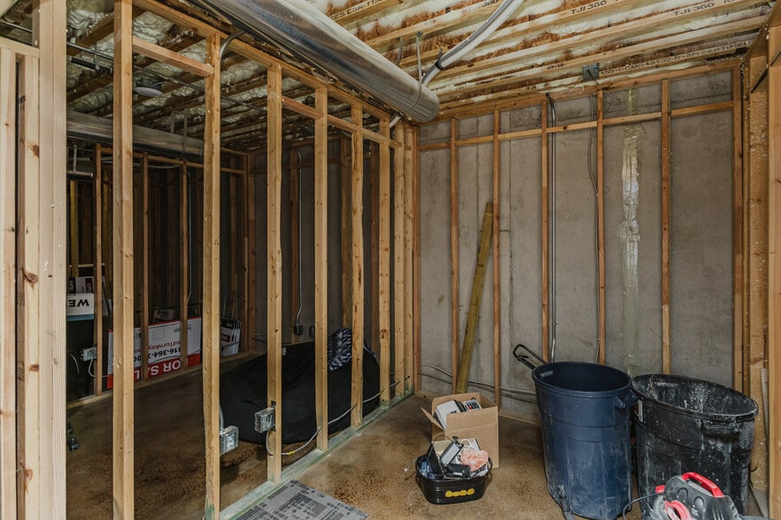 More Photos Of 429 S 119th St W, Wichita Office For Sale