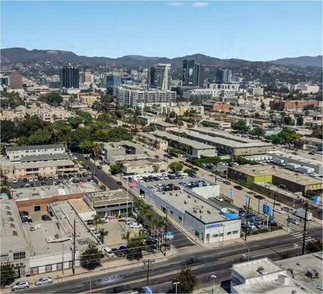 More Photos Of 1026 N Hudson Ave, Los Angeles Apartments For Sale