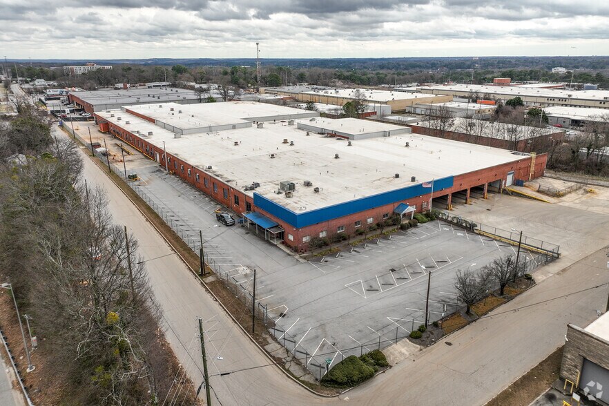 More Photos Of 3200 Lakewood Ave, East Point Manufacturing For Lease
